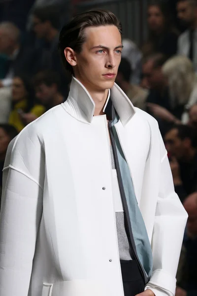 Look 56